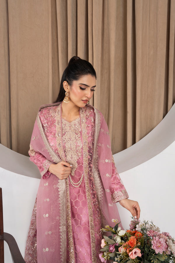 Harika pastel pink pearl coat