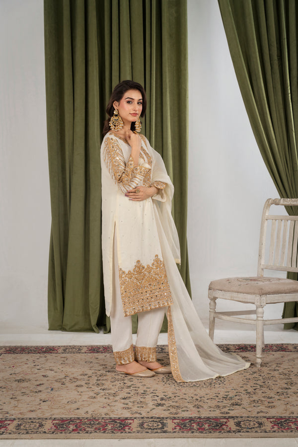 Zuhal   chiffon half white & gold