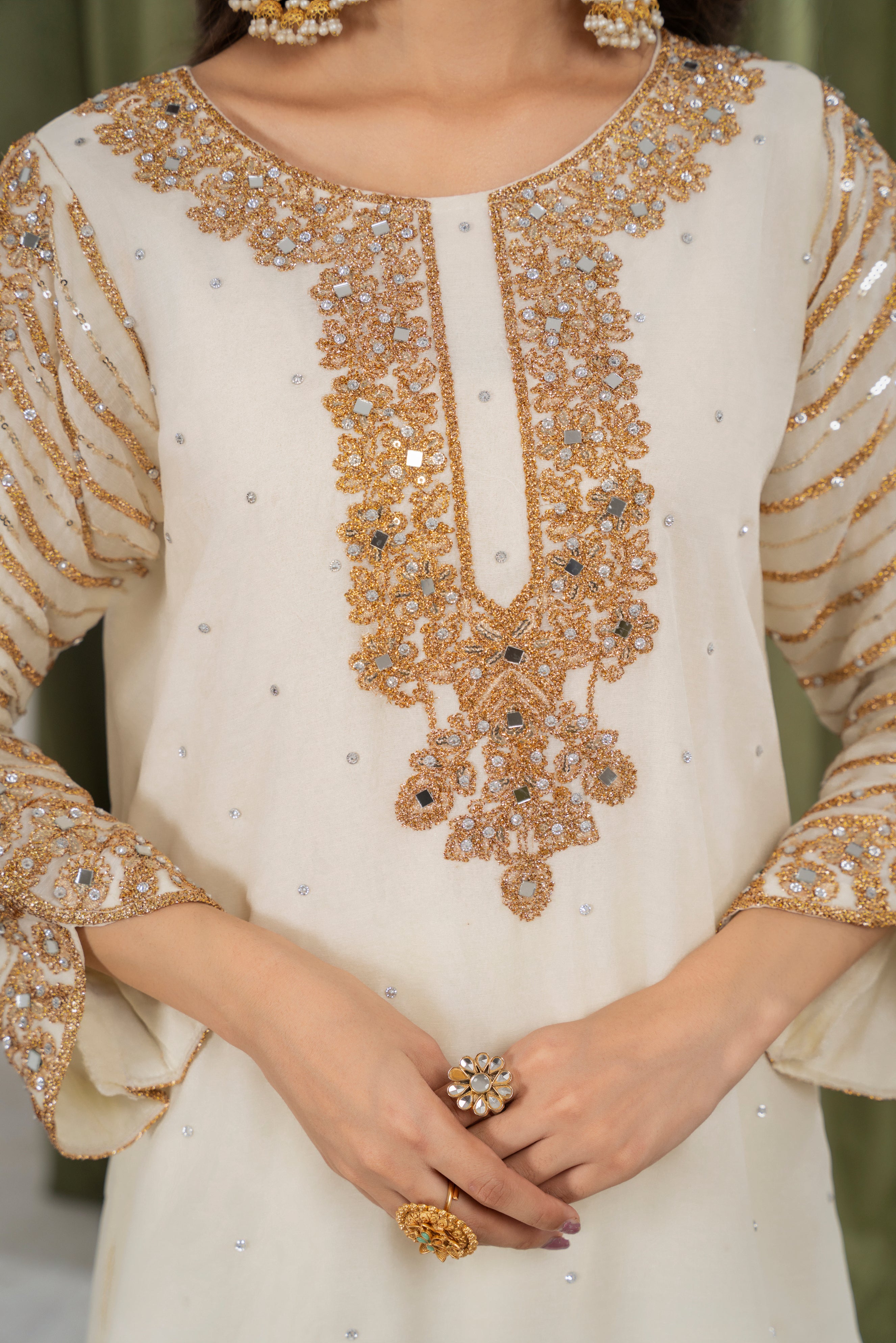ZUHAL - Chiffon Half White & Gold