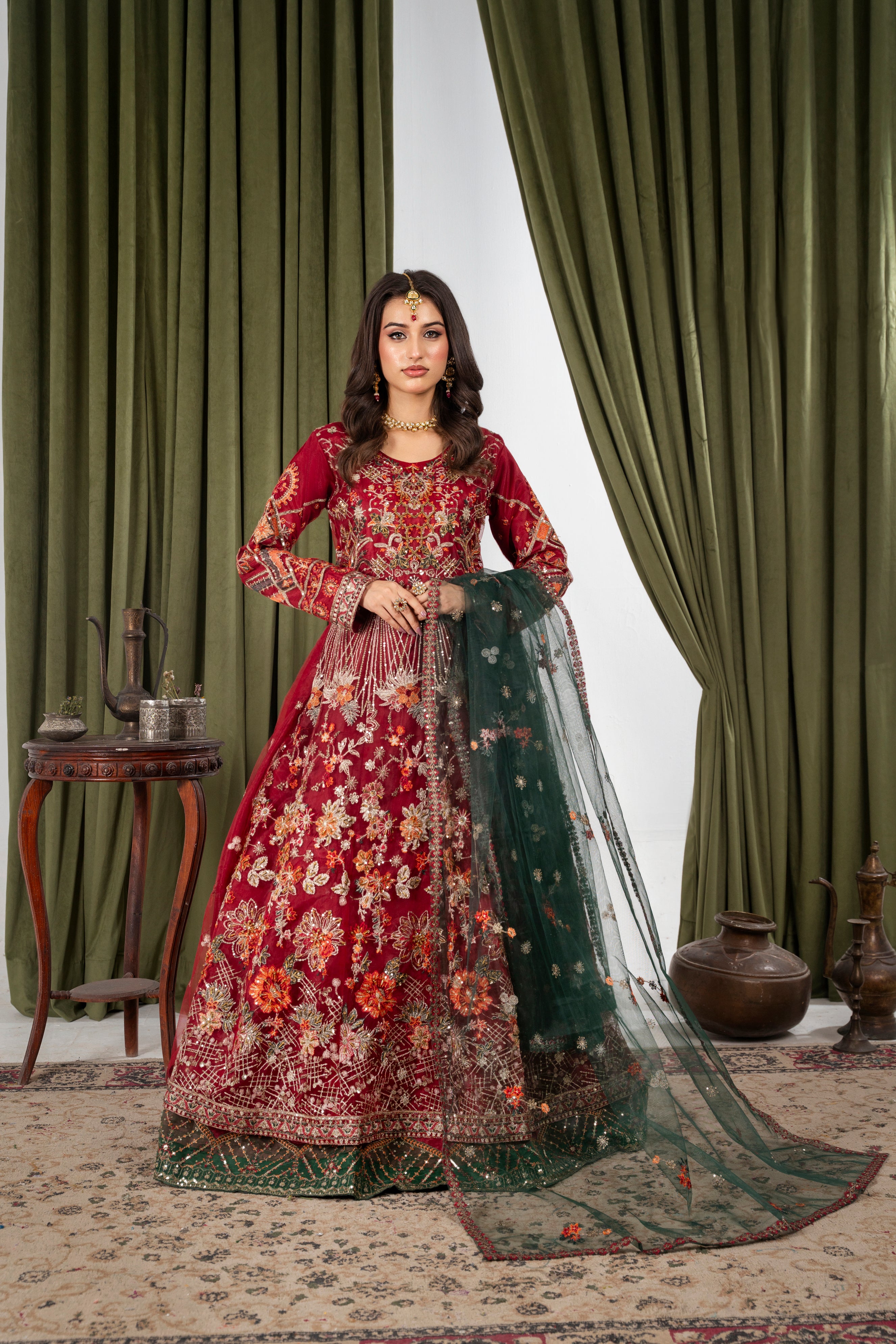 ALAYA Black & Maroon Maxi