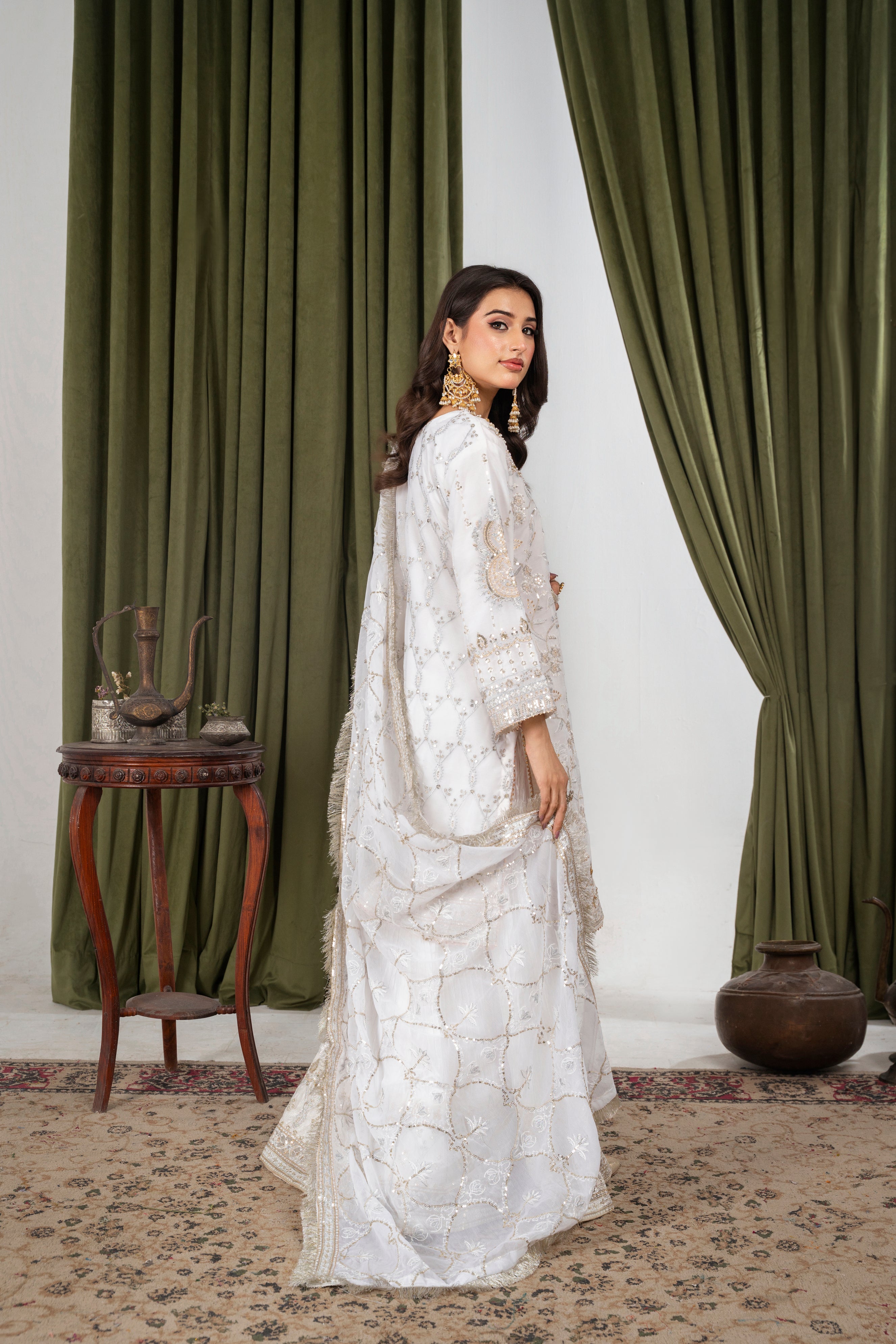 Beyza White & Gold Angrakha