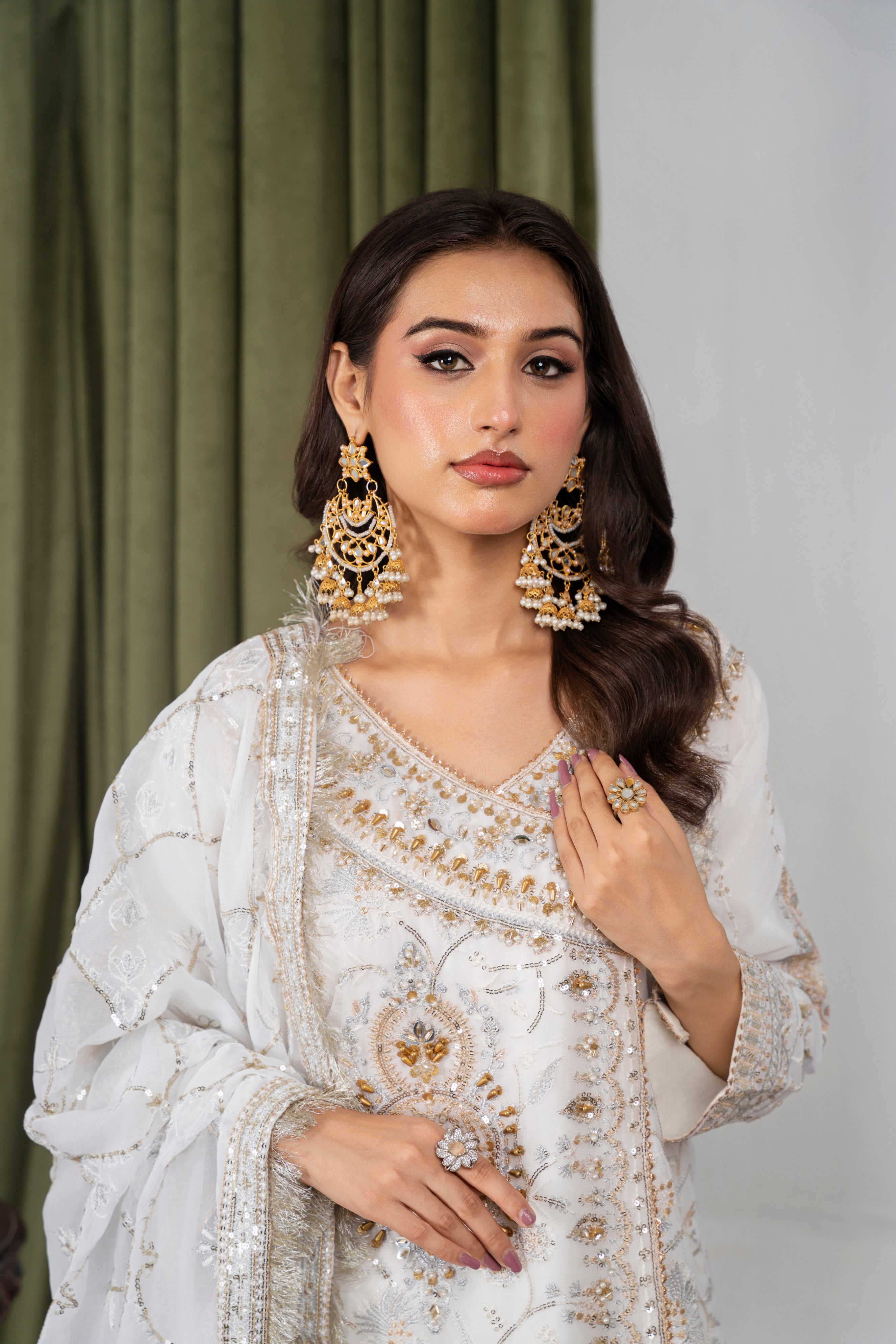 Beyza White & Gold Angrakha