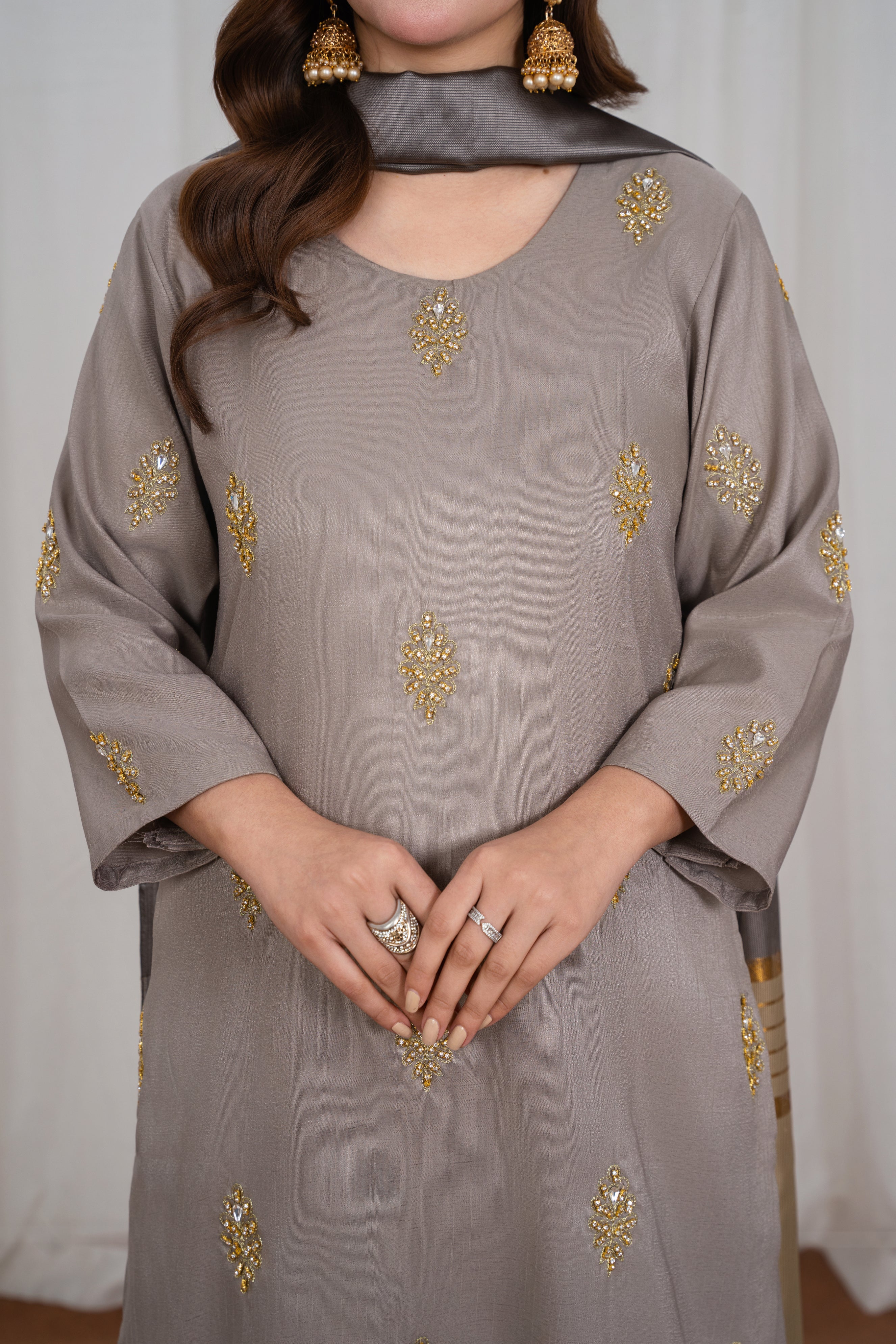 IZEL Raw Silk Taupe Grey