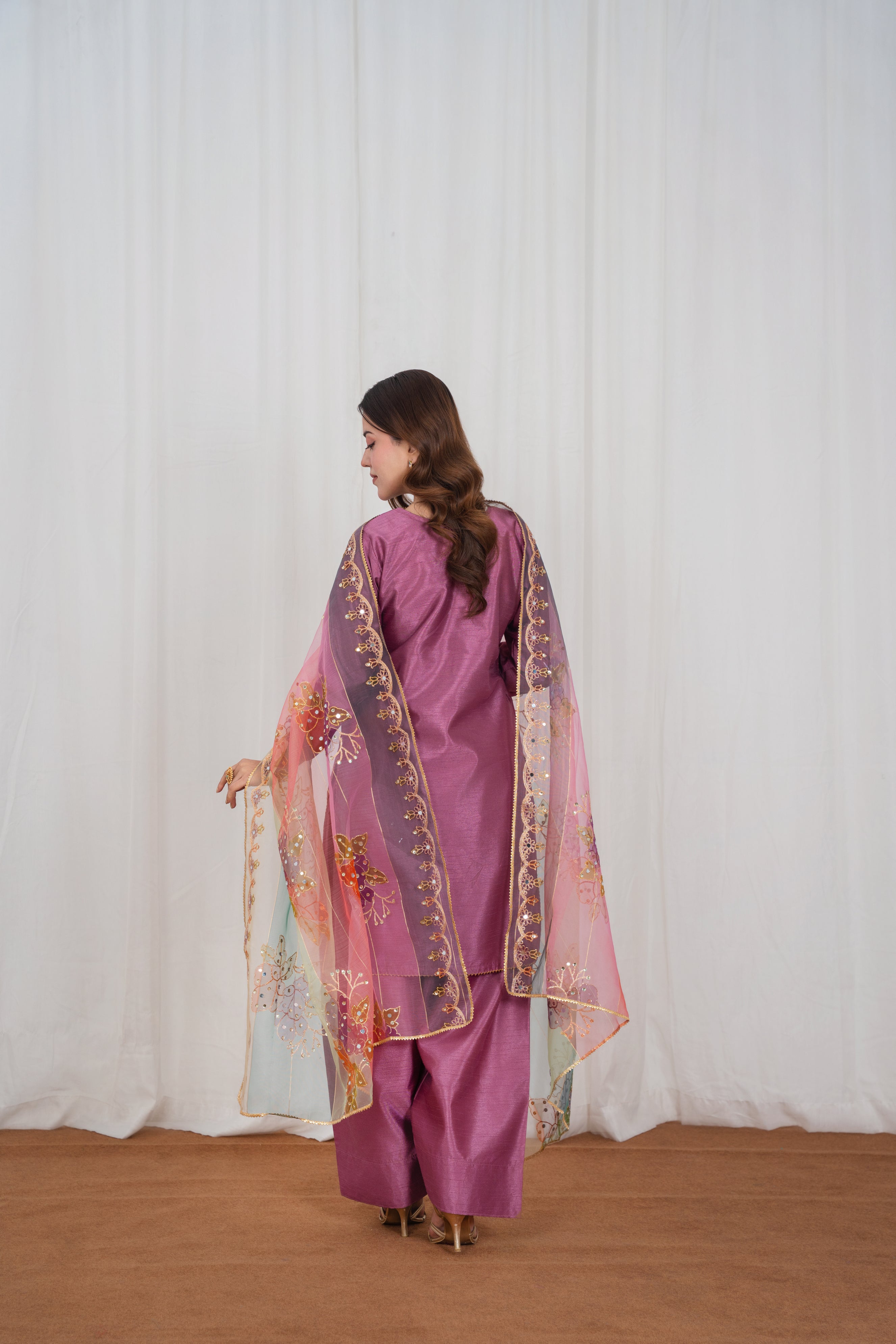 Narin Plum Rose Farshi
