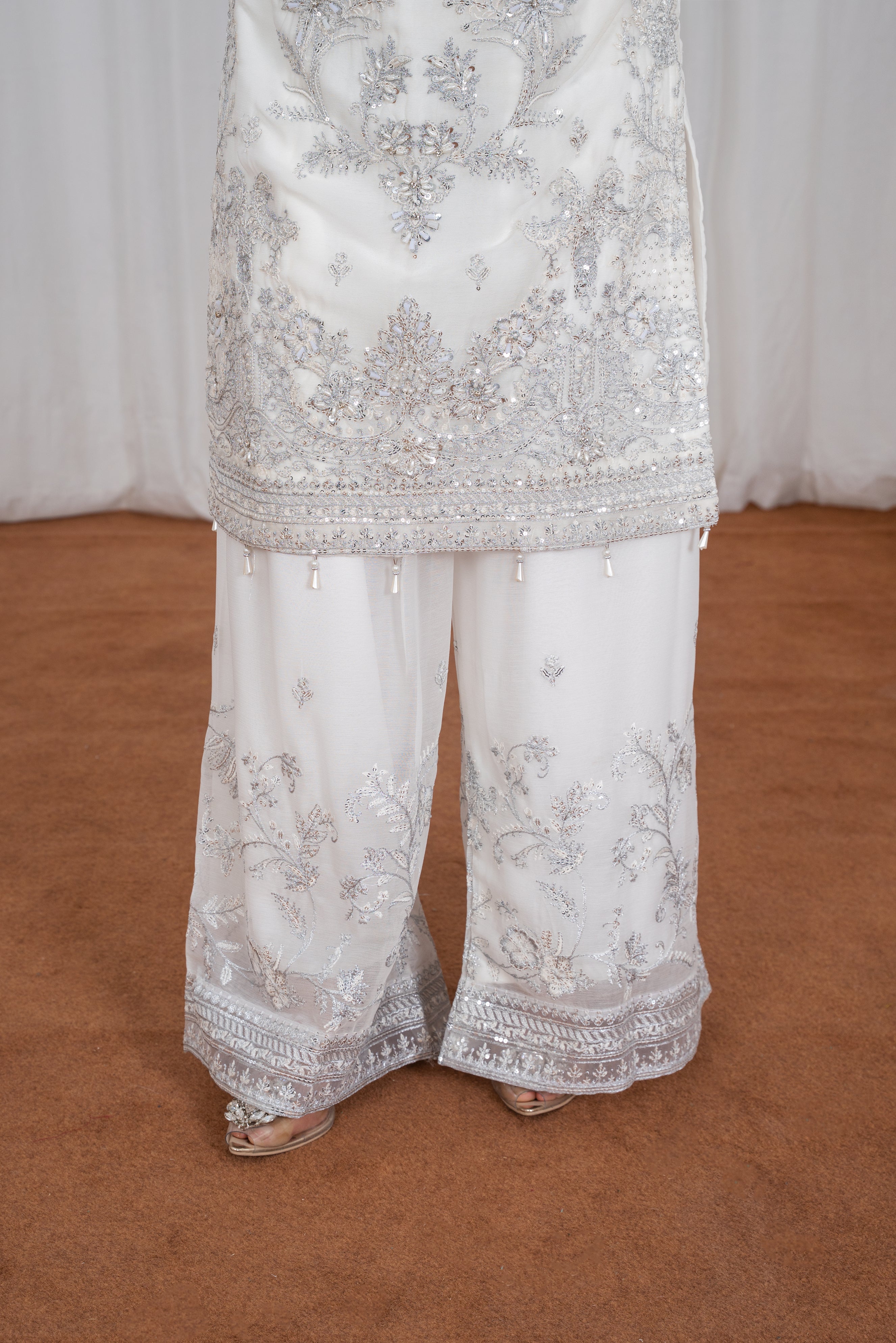 Noorah Festive White