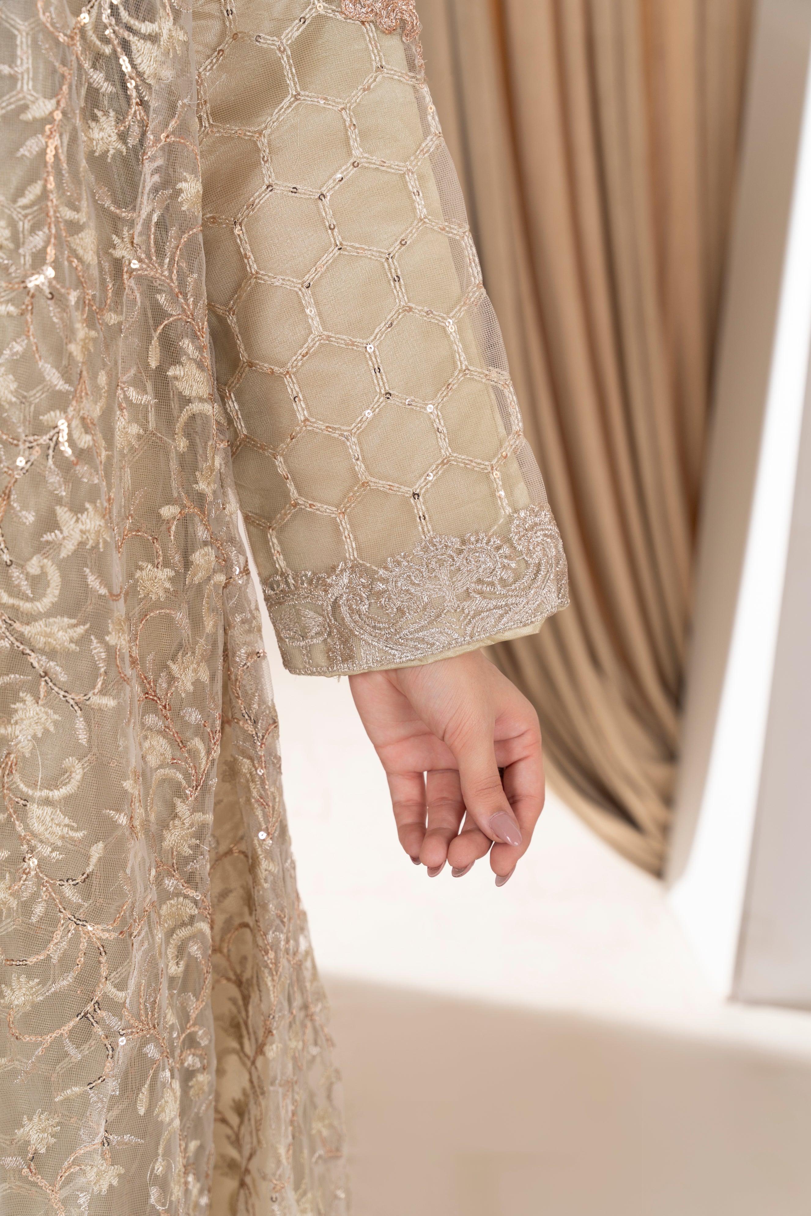 Harika Pista Pearl Coat