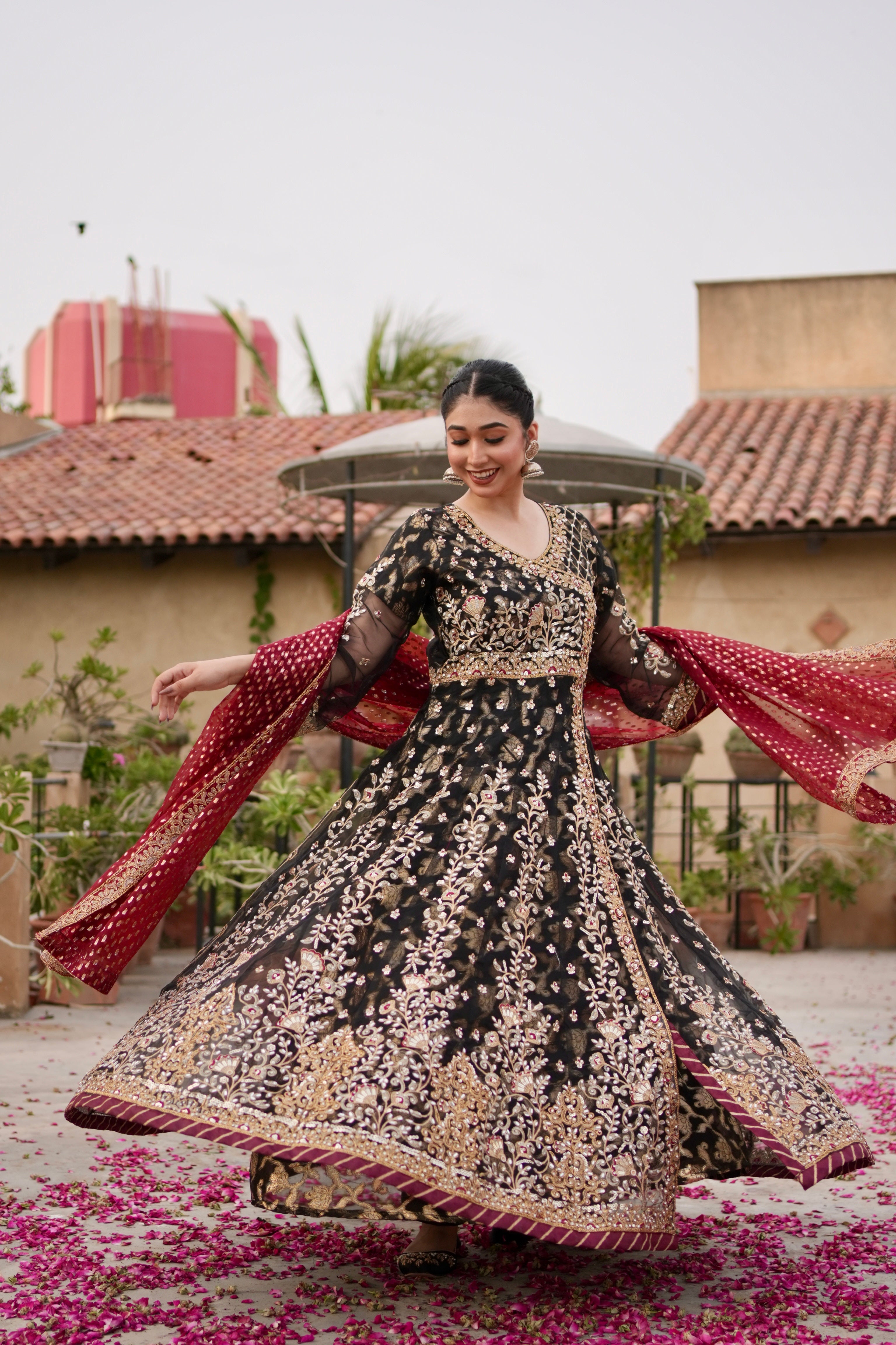 Noor-e-Sahar - Black Flared Angarkha Maxi