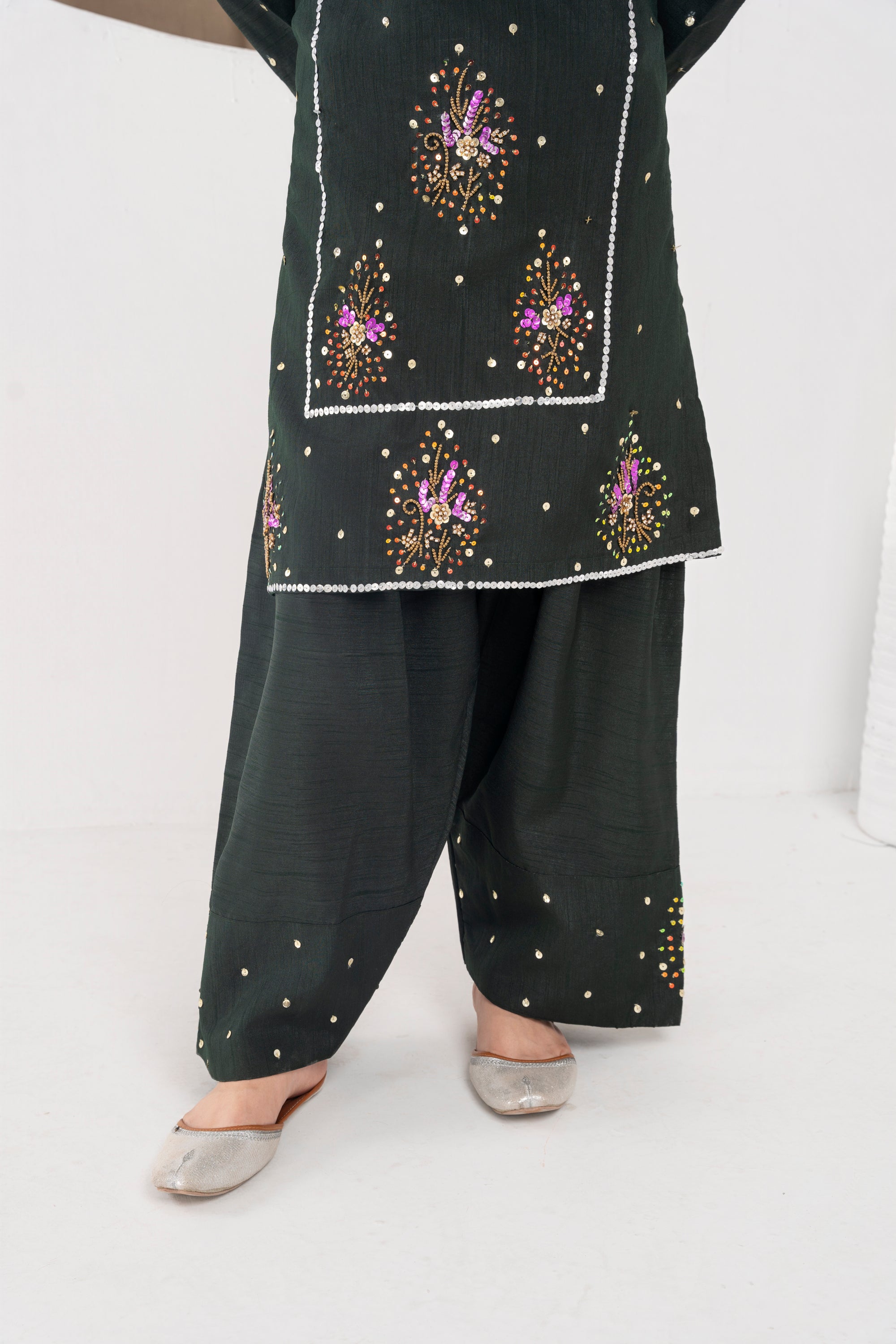 Aaliyah Emerald Green Farshi Shalwar